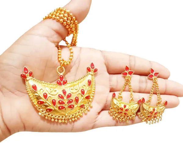 Assamese_Traditional_Gold_Plated_Red_Colour_Joonburi_Tassel_Jewellery_Set_For_Women